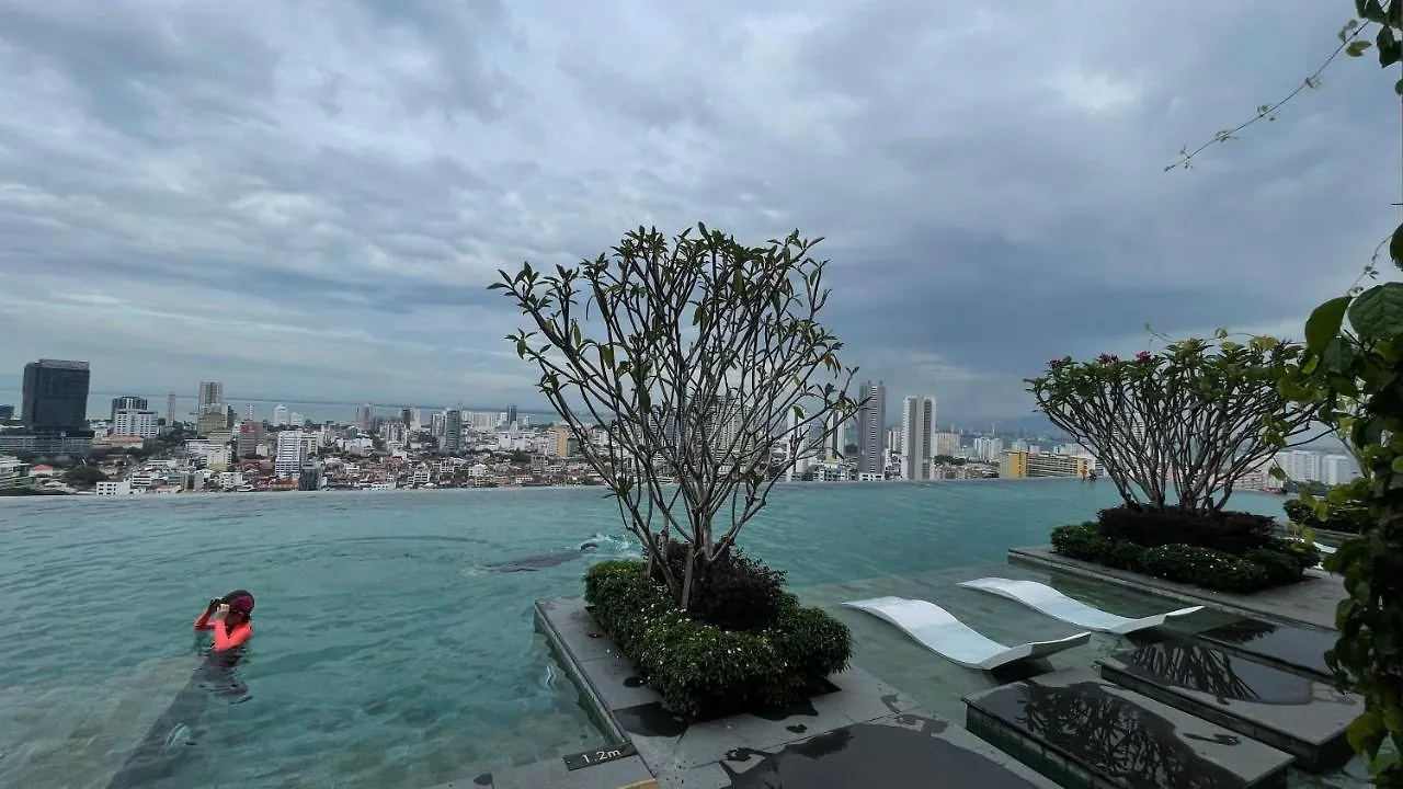 Beacon Executive Suites #Georgetown #Rooftoppool #Spacious #13A George Town